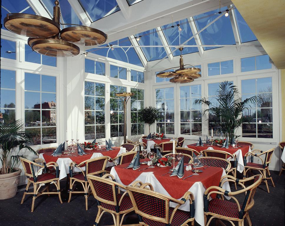 Hotel & Restaurant Alter Speicher Greifswald Exterior photo